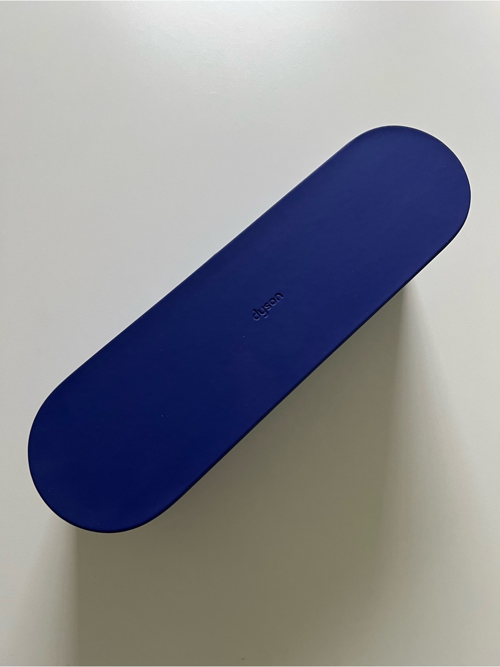 Dyson Blue Hair Straightener with Case - Picture 4 of 4